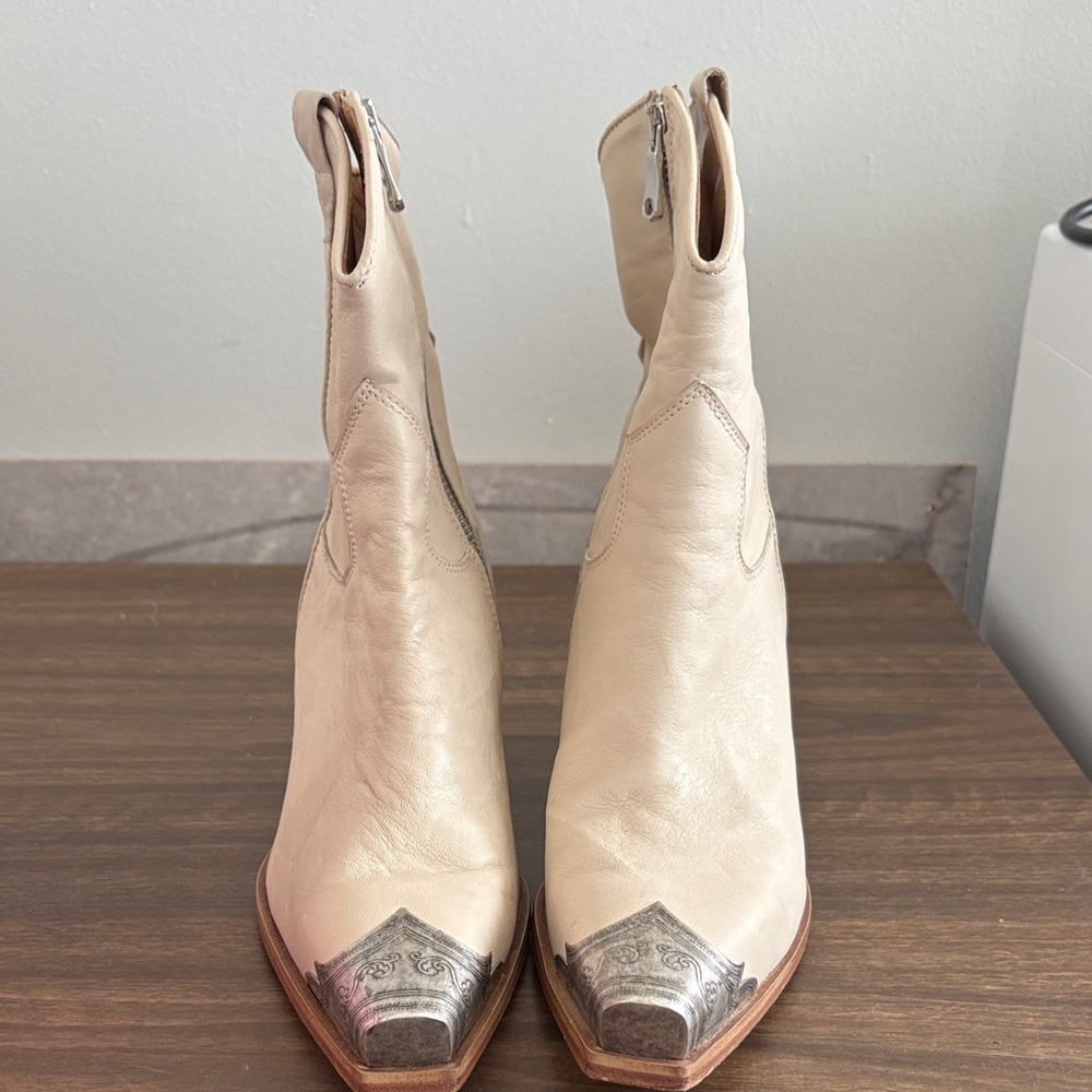 Free People Cream Leather Ankle Boots with Silver Tips
